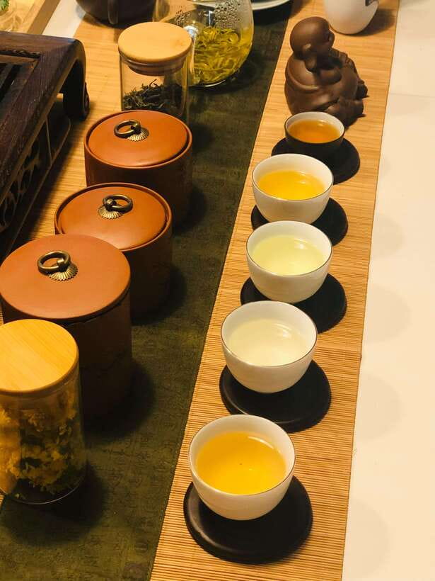 Traditional Chinese Tea Ceremony Experience - Five teas, five different ways to taste China