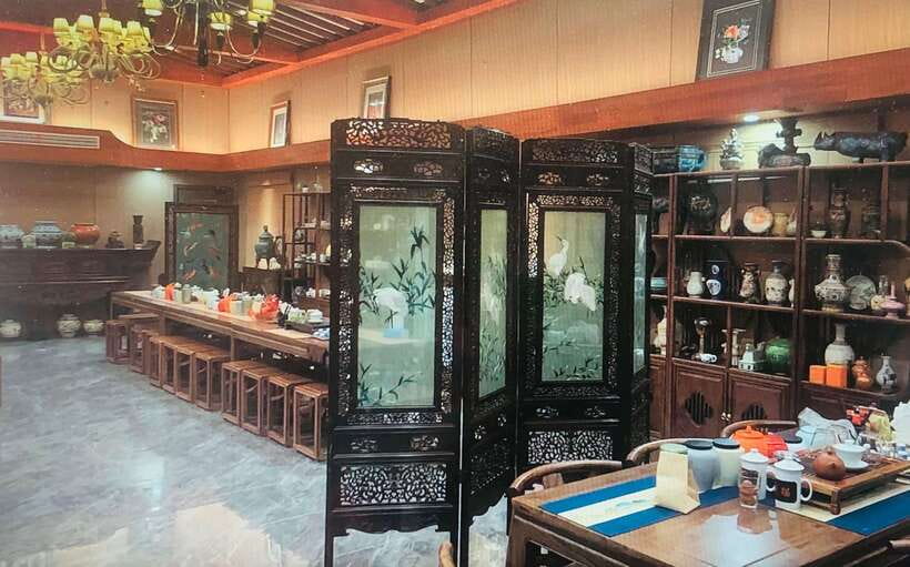 Traditional Chinese Tea Ceremony Experience - English help and the human side of the experience