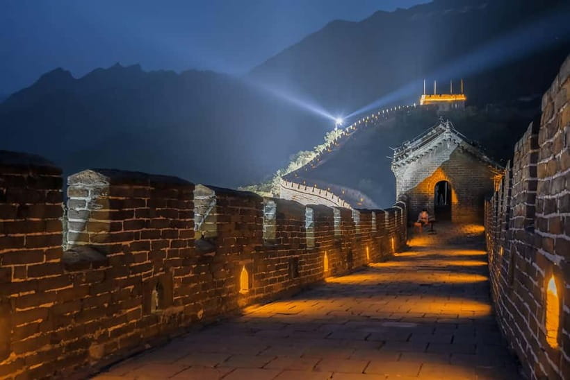 Twilight Glow at Mutianyu Great Wall Evening Bus Tour+Ticket - Why Mutianyu works so well after dark