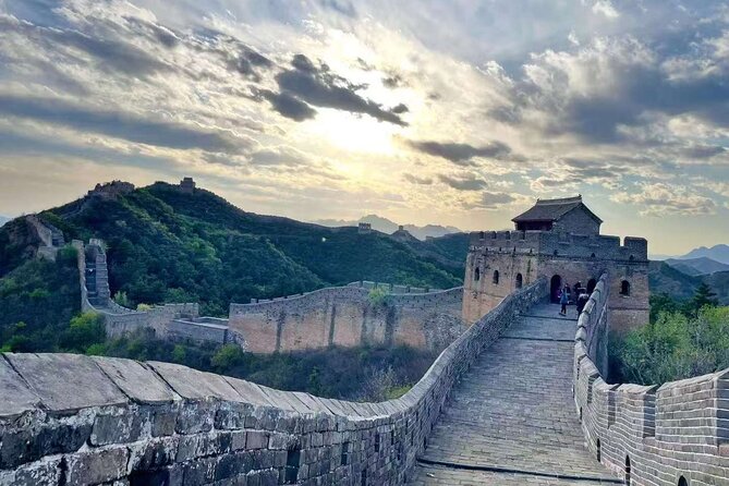 ZANBUS: Trip to the Jinshanling Great Wall Departing at 7:30 AM - What the $42 price covers