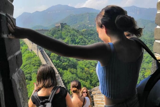ZANBUS: Trip to the Mutianyu Great Wall Daily Departs at 8/9/10AM - Key points before you book